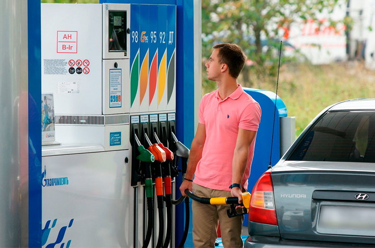 Почему бензин дорожает, если нефть дешевеет